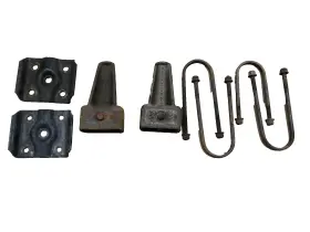 F87a-5598-db Ford Oem Ranger 7.5 Inch 8.8 Axle 28 Spline Spacer Bracket Spring Mount Plate U Bolt