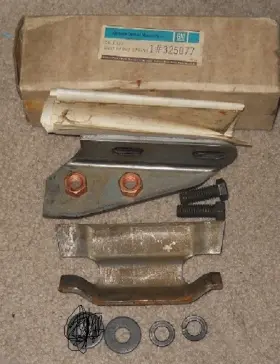 325077 General Motors Nos 1970-71 Gm Truck 4x4 Front Spring Strap Rear Shackle Unit
