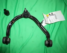 25793550l Gm New Oem Gmc Chevrolet Driver Left Front Upper Control Arm 25793550