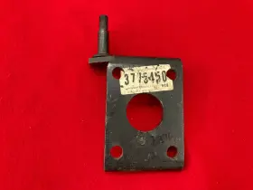 3775450 Gm Nos Corvette Rt Rear Shock Plate With Studs C1 60 61 62 1960 1961 1962