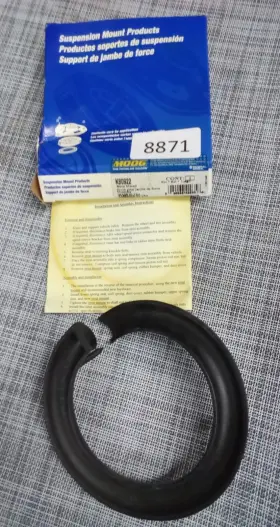 K80922 Moog 704937 Coil Spring Insulator For Ford Passenger Car 2007-96