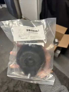 20370xc00a Subaru Rear Strut Mount -